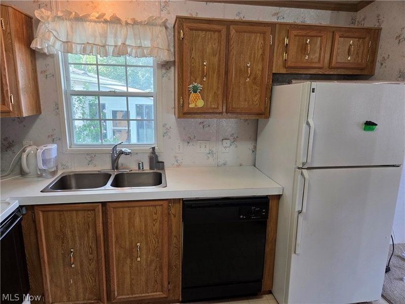 8 Maple Drive , Olmsted Township, OH 44138 Photo 10