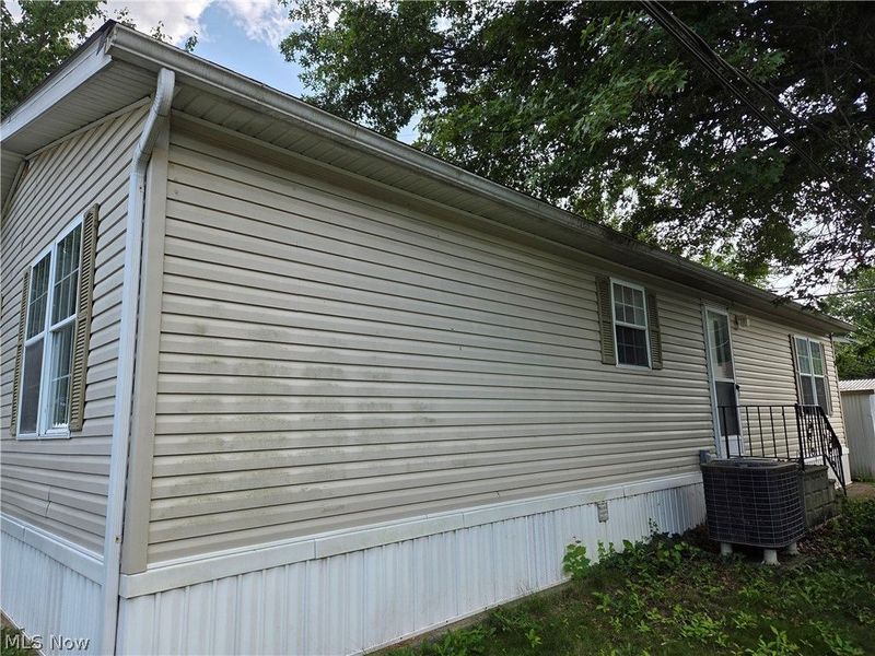 8 Maple Drive , Olmsted Township, OH 44138 Photo 32