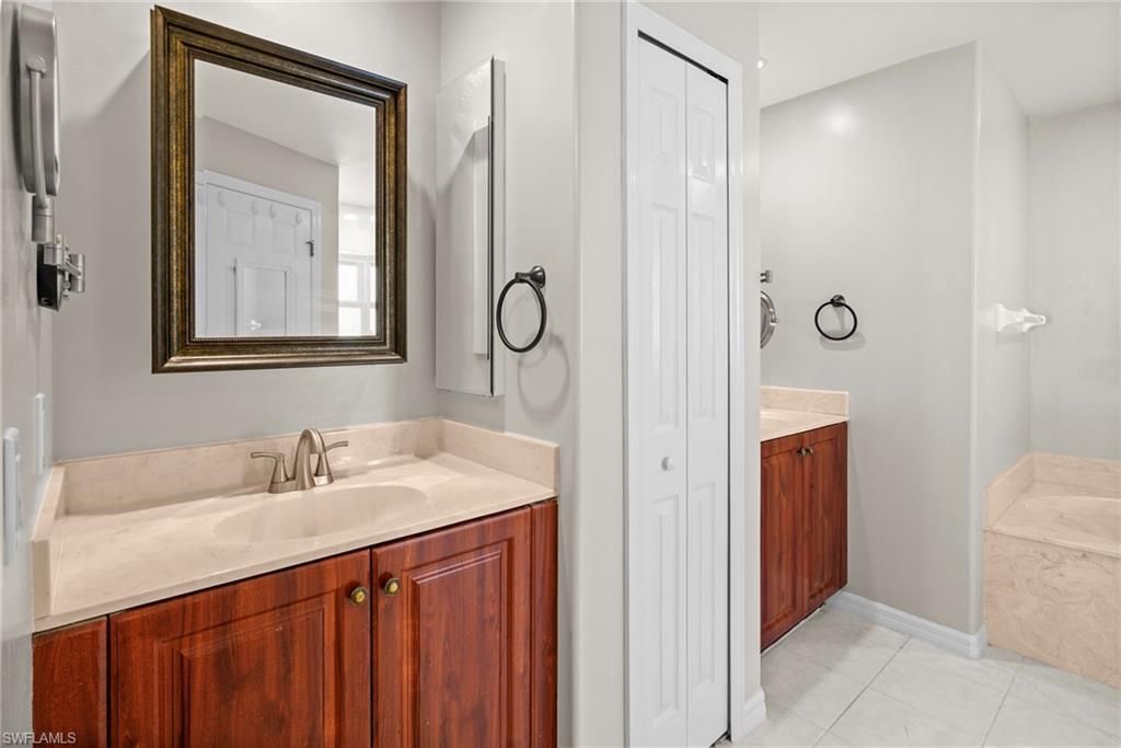 3042 NW 3rd Pl, Cape Coral, FL 33993 Photo