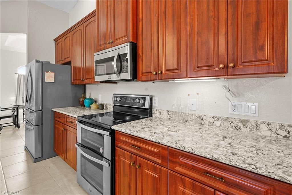 3042 NW 3rd Pl, Cape Coral, FL 33993 Photo