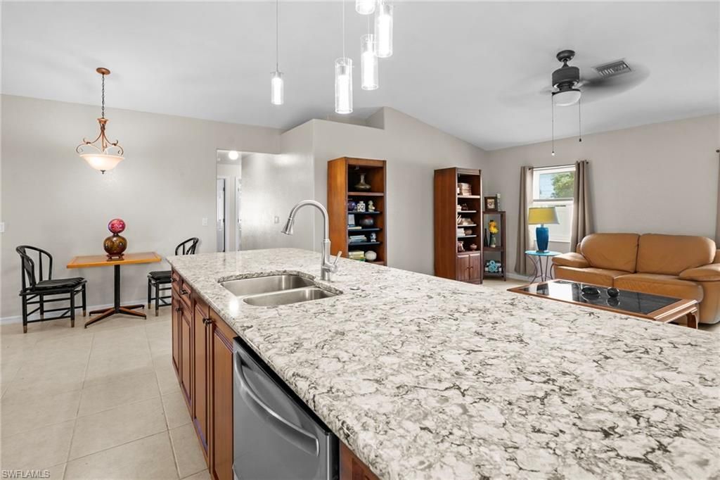 3042 NW 3rd Pl, Cape Coral, FL 33993 Photo