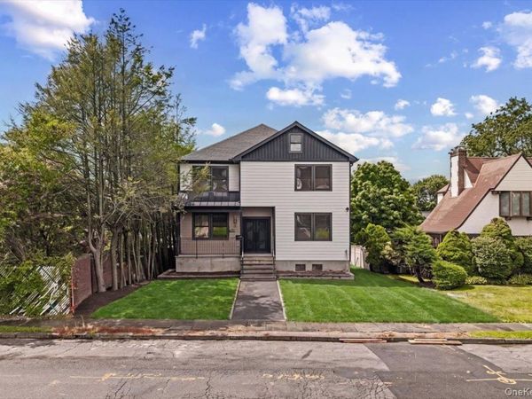 631 N Broadway , Yonkers, NY 10701