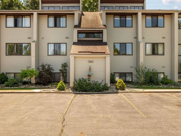 13662 Thorn Creek Drive S, Traverse City, MI 49684