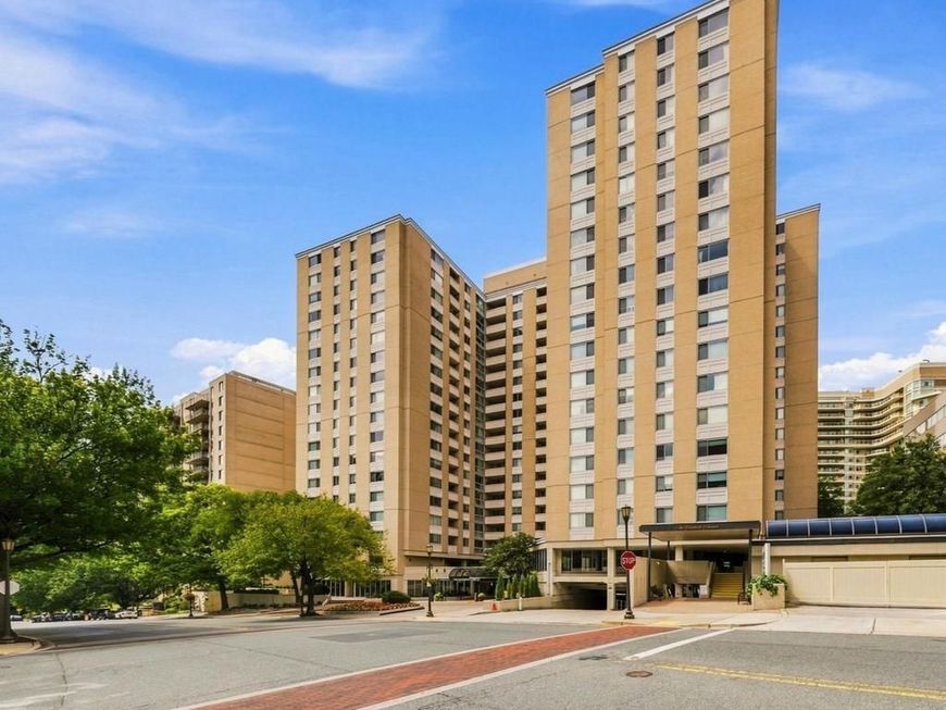 4601 N Park Avenue, Unit 1718, Chevy Chase, MD 20815 Main Photo