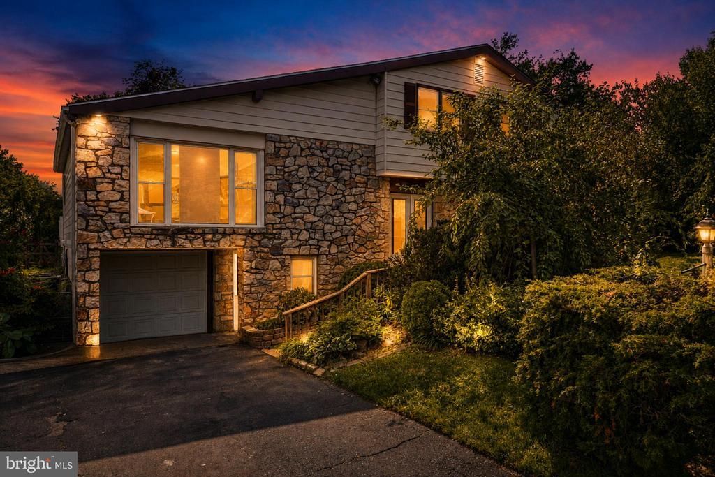 3036 SUSQUEHANNA ROAD, ABINGTON, PA 19001