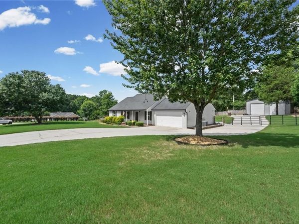 408 Wilshire Lane , Bethlehem, GA 30620