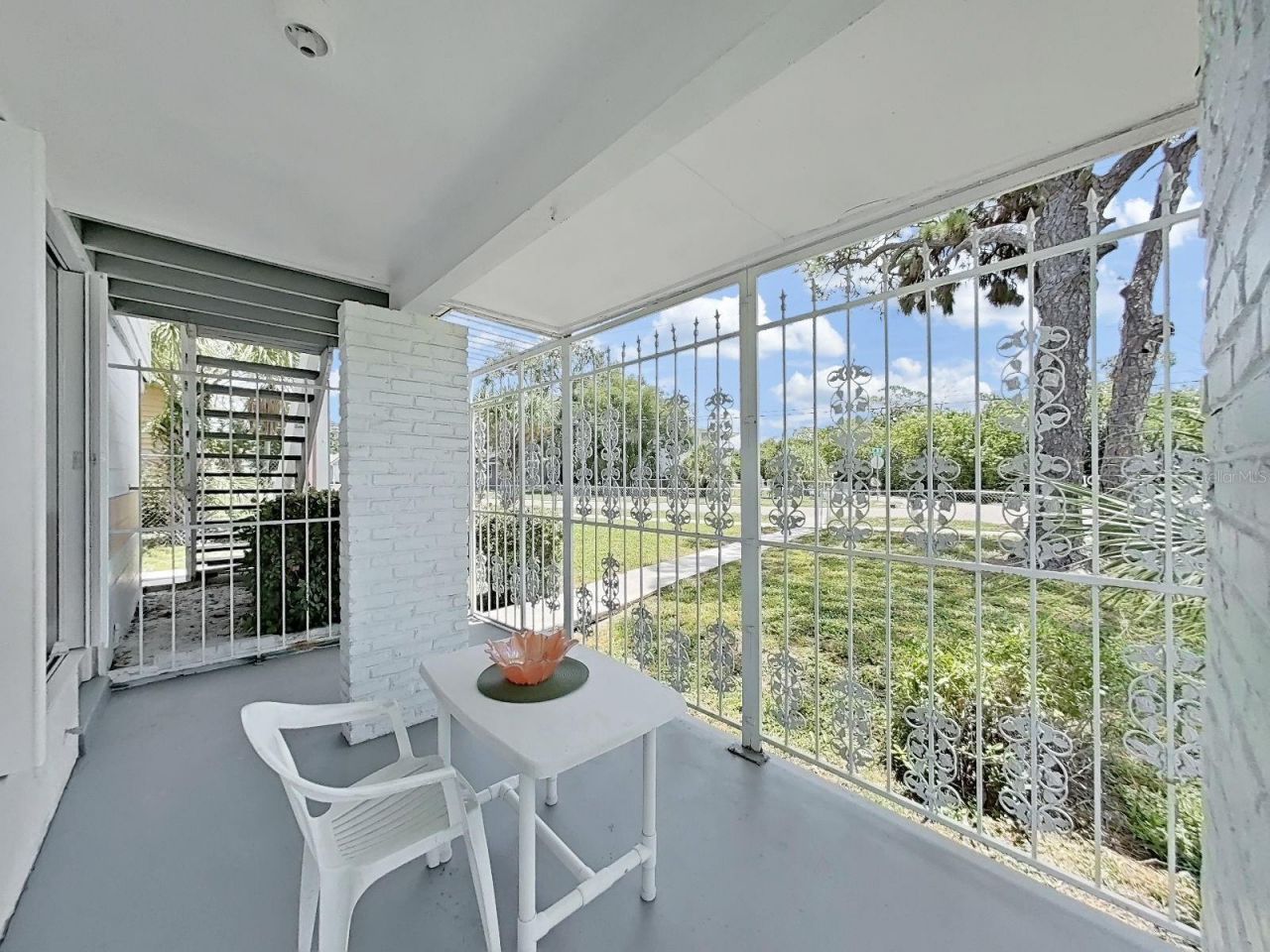 2371 7th Street S, Saint Petersburg, FL 33705 Photo