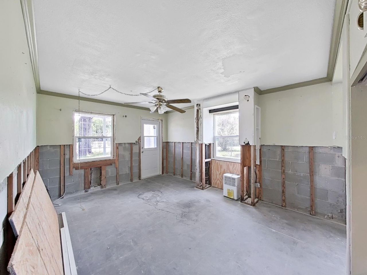 2371 7th Street S, Saint Petersburg, FL 33705 Photo