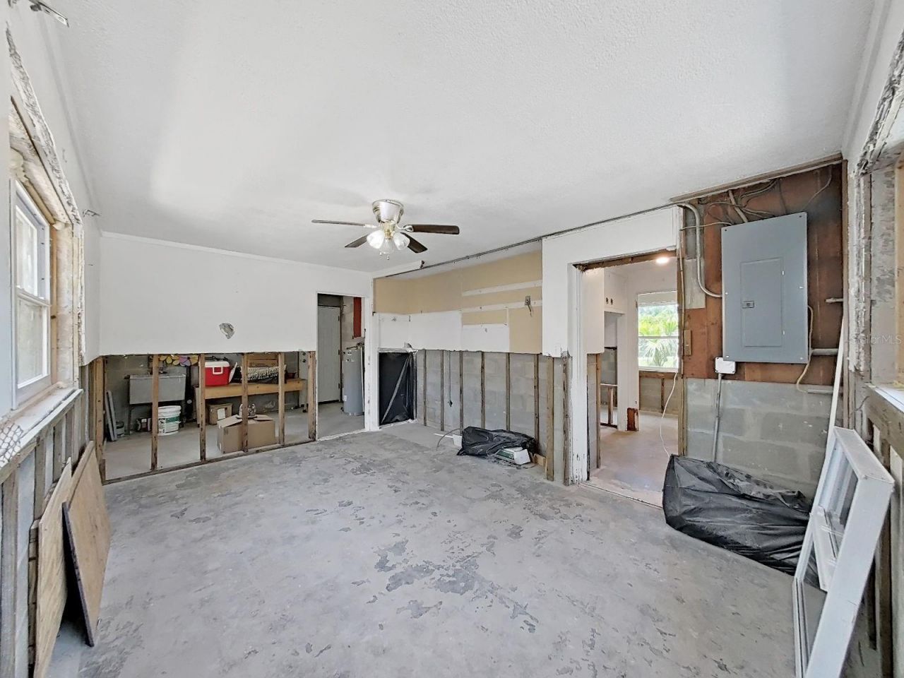 2371 7th Street S, Saint Petersburg, FL 33705 Photo