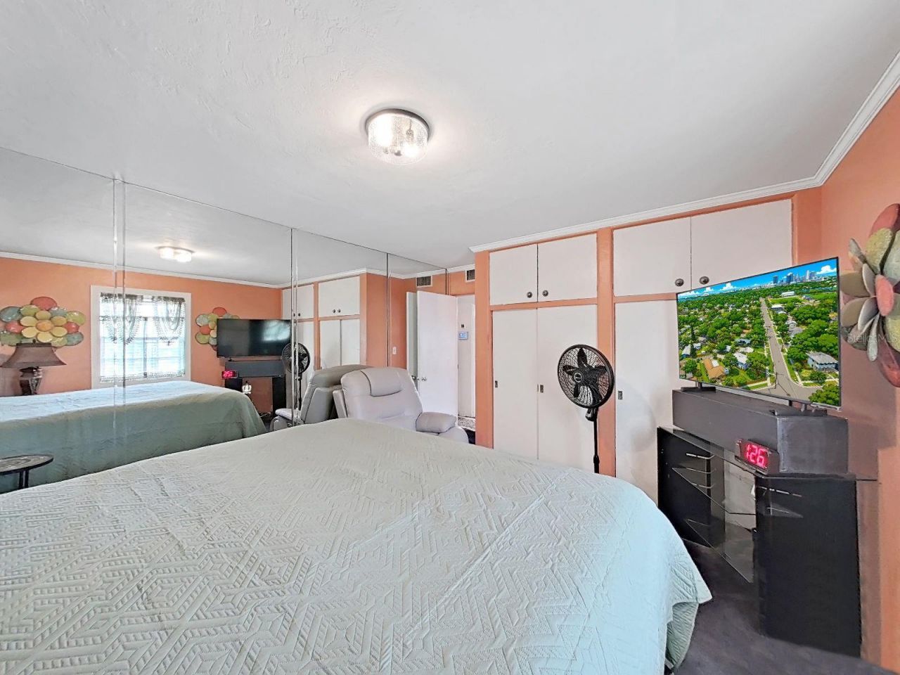 2371 7th Street S, Saint Petersburg, FL 33705 Photo