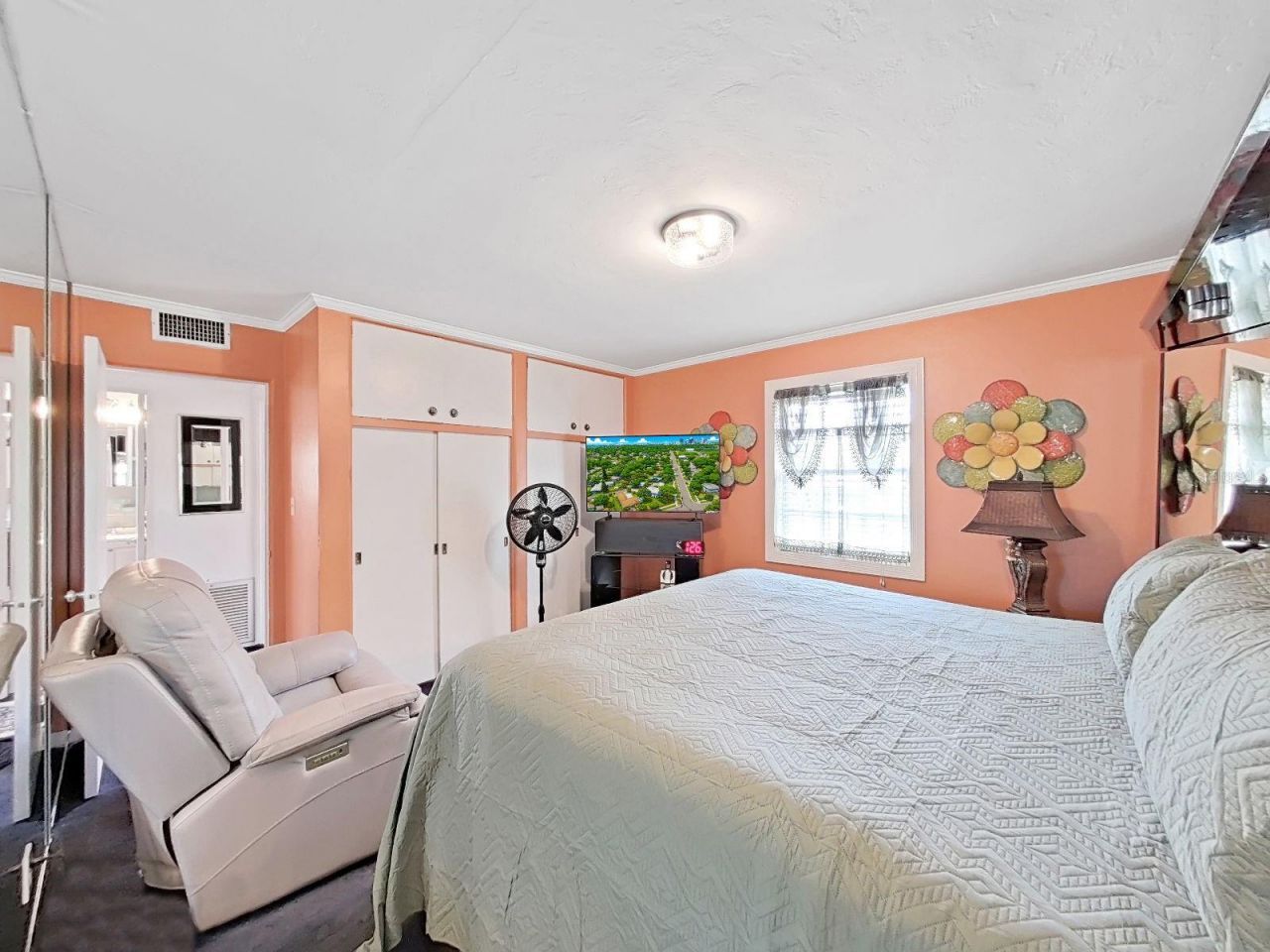 2371 7th Street S, Saint Petersburg, FL 33705 Photo