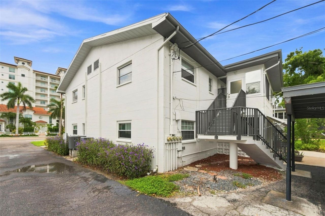1342 Snell Isle Boulevard Ne, Unit 4, Saint Petersburg, FL 33704 Photo
