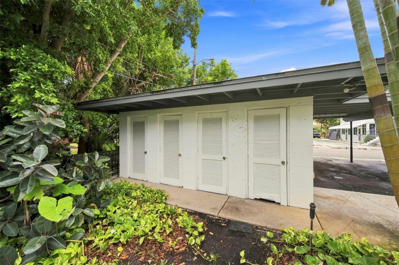 1342 Snell Isle Boulevard Ne, Unit 4, Saint Petersburg, FL 33704 Photo
