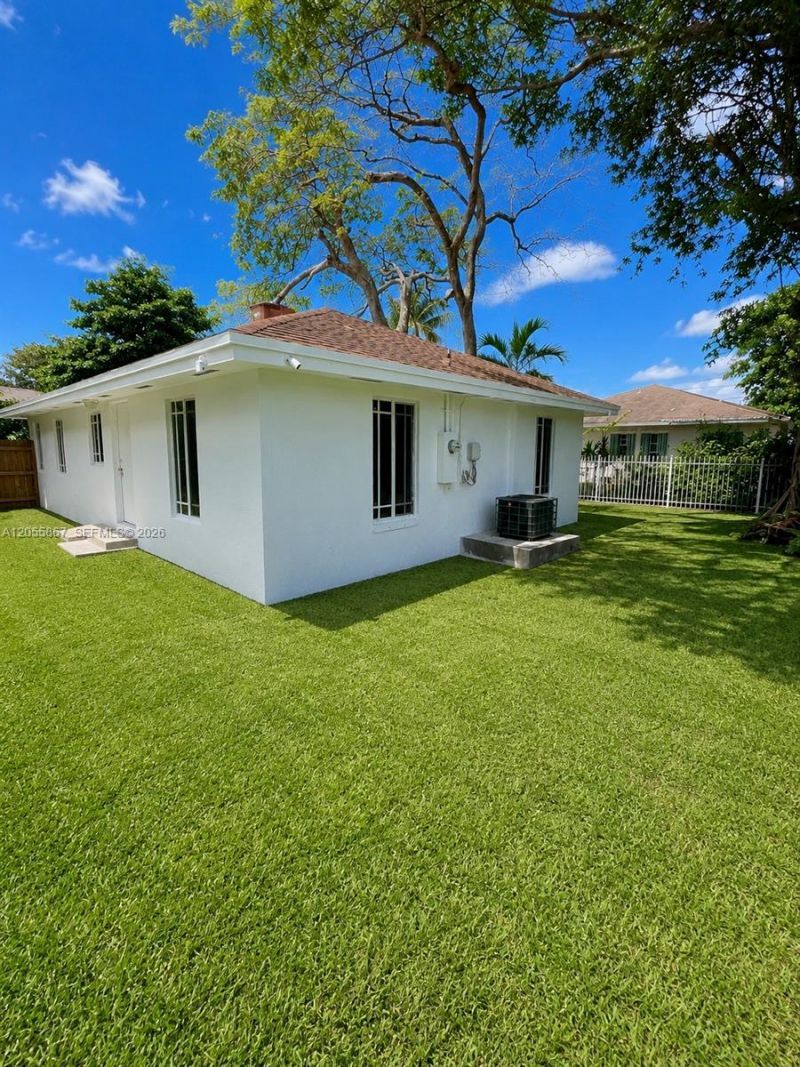 7529 NW 1st Ave, Miami, FL 33150 Photo