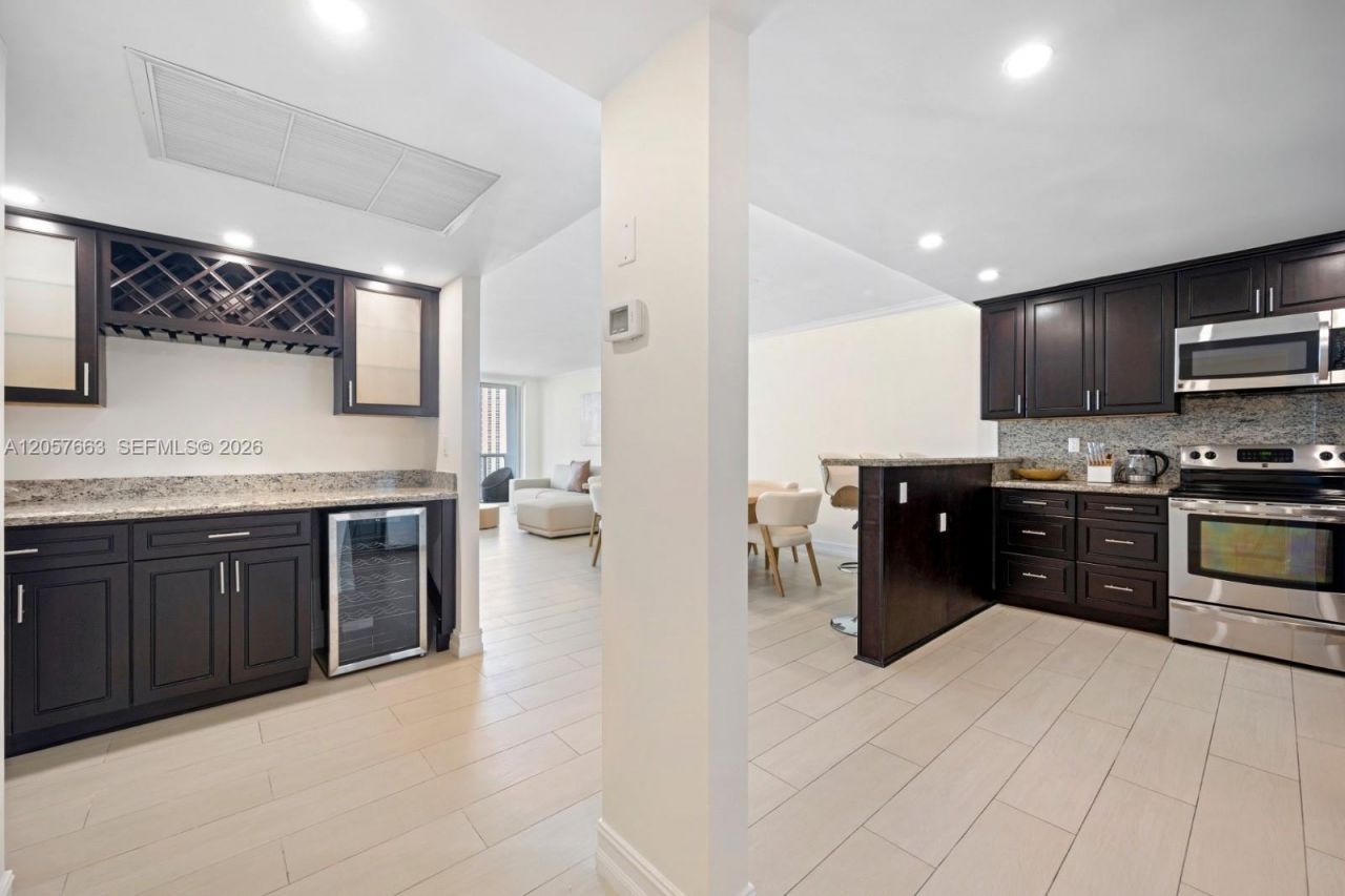 19370 Collins Ave , Unit 1403, Sunny Isles Beach, FL 33160 Photo