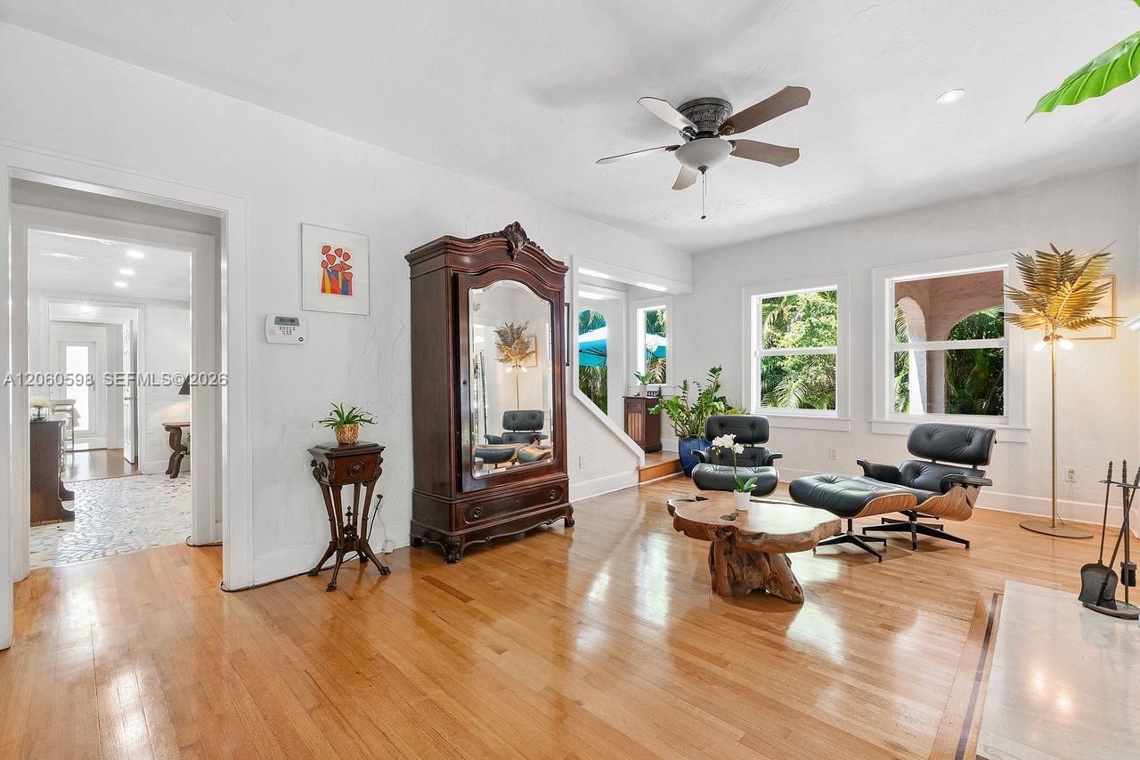 1042 Sorolla Ave, Coral Gables, FL 33134 Photo