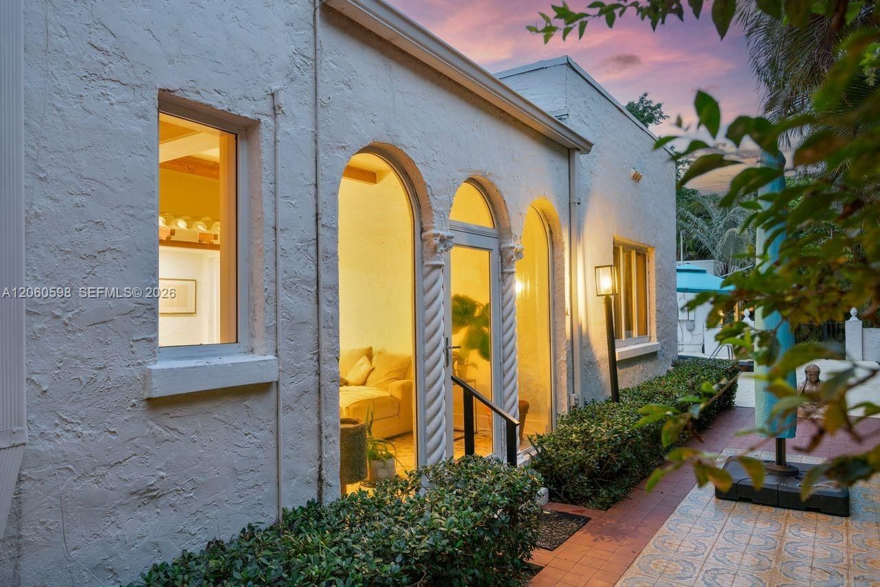 1042 Sorolla Ave, Coral Gables, FL 33134 Photo