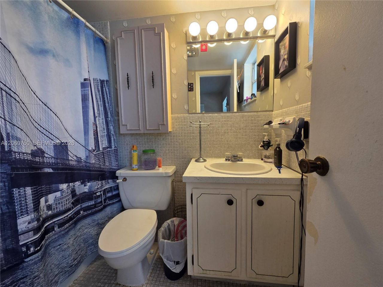 415 NE 2nd St , Unit 217, Hallandale Beach, FL 33009 Photo
