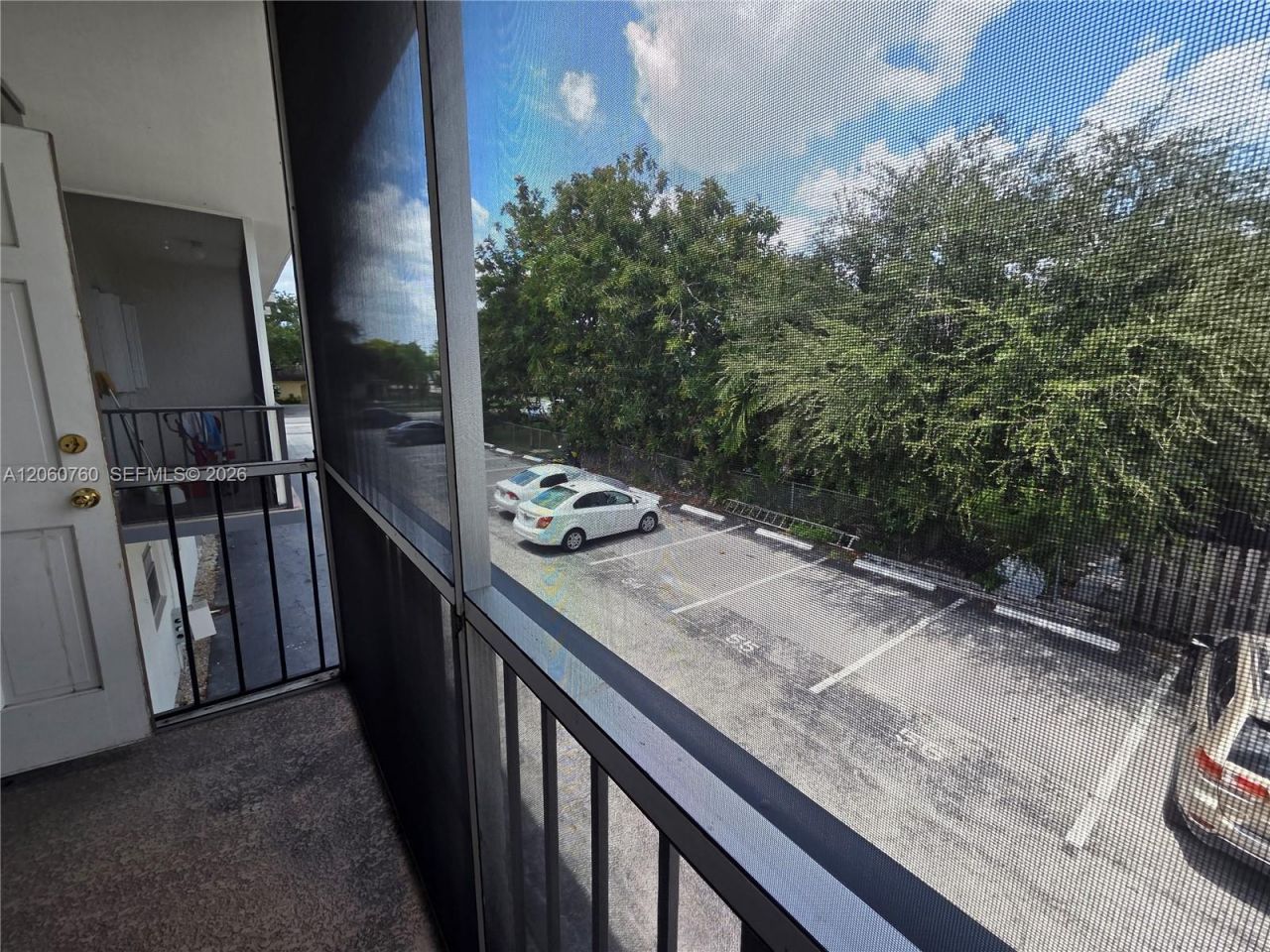 415 NE 2nd St , Unit 217, Hallandale Beach, FL 33009 Photo