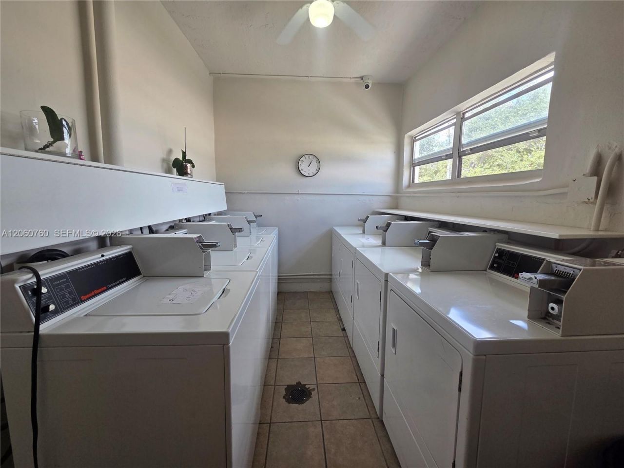 415 NE 2nd St , Unit 217, Hallandale Beach, FL 33009 Photo