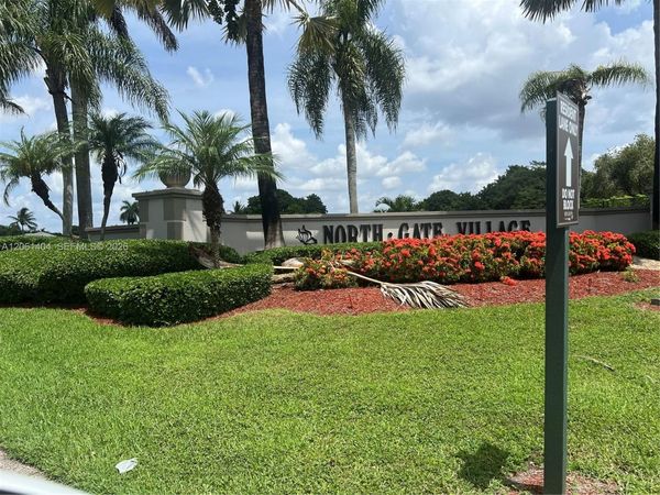 2015 SE 5TH PL , Unit 2015, Homestead, FL 33033