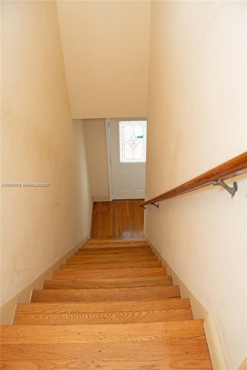 233 Madeira Ave, Unit 2, Coral Gables, FL 33134 Photo