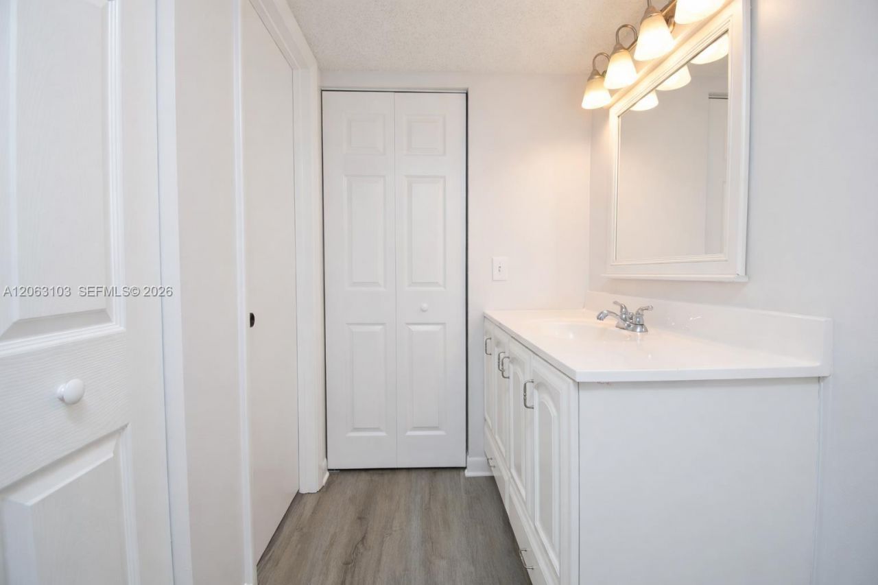 9933 Westview Dr, Unit 413, Coral Springs, FL 33076 Photo