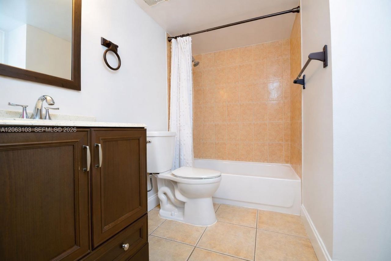 9933 Westview Dr, Unit 413, Coral Springs, FL 33076 Photo