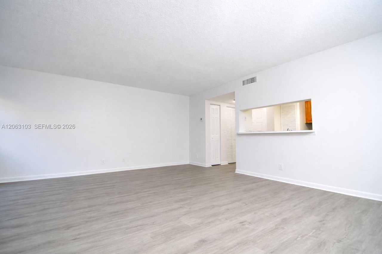 9933 Westview Dr, Unit 413, Coral Springs, FL 33076 Photo