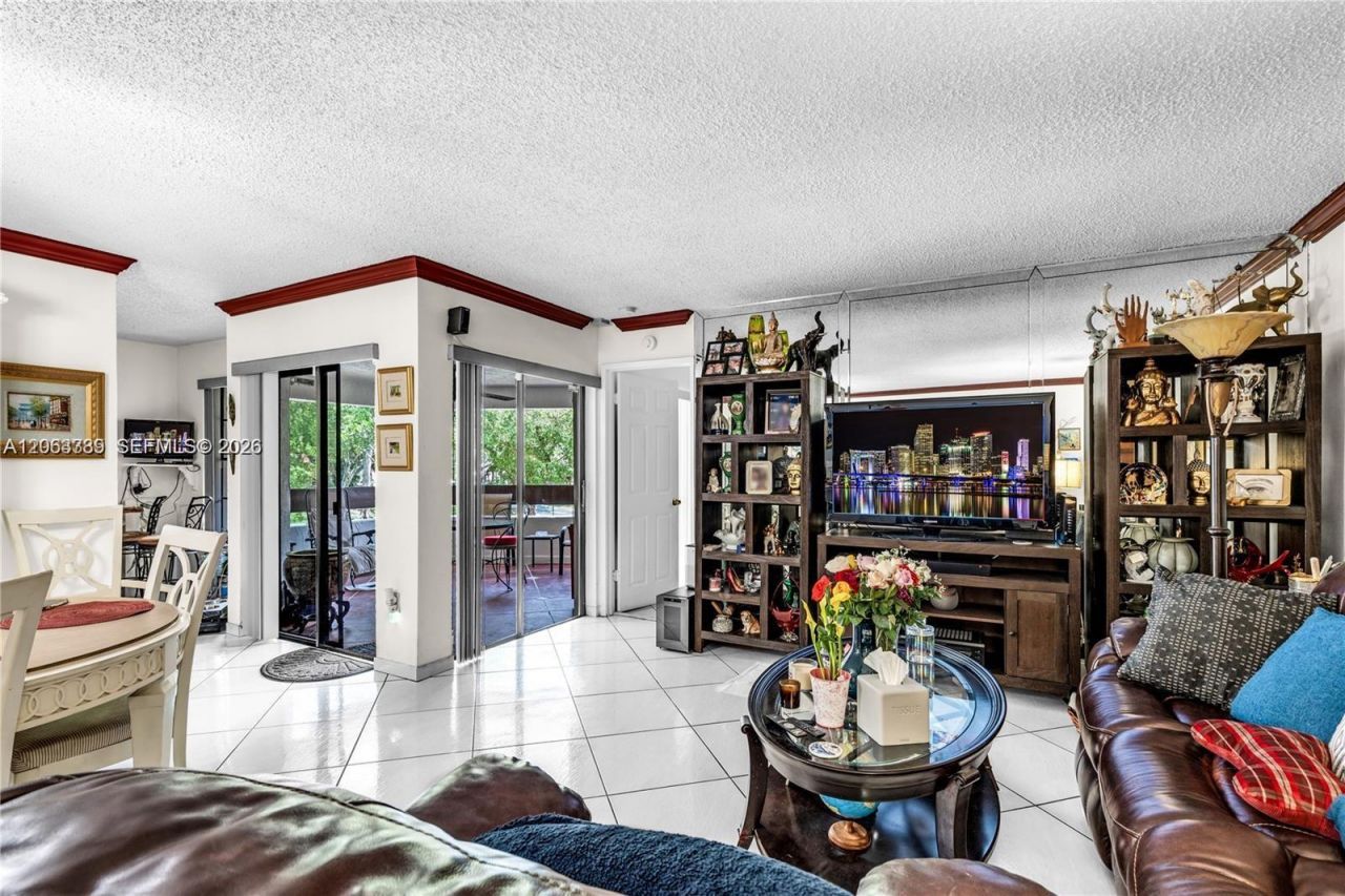9140 SW 123rd Ct , Unit 203Q, Miami, FL 33186 Photo