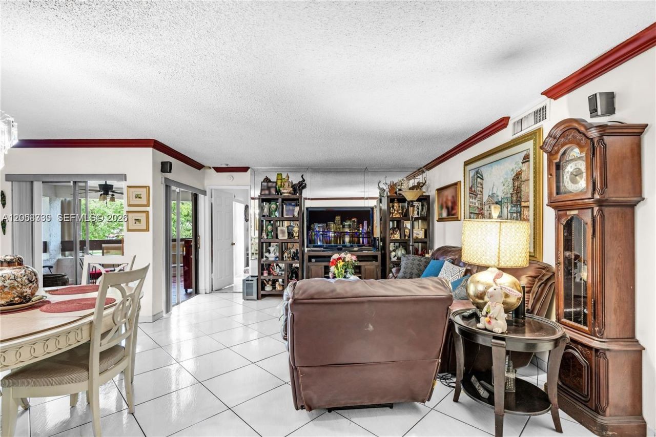 9140 SW 123rd Ct , Unit 203Q, Miami, FL 33186 Photo