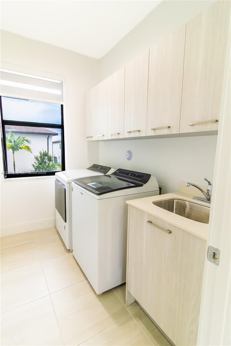 4311 NW 82nd Ave, Doral, FL 33166 Photo