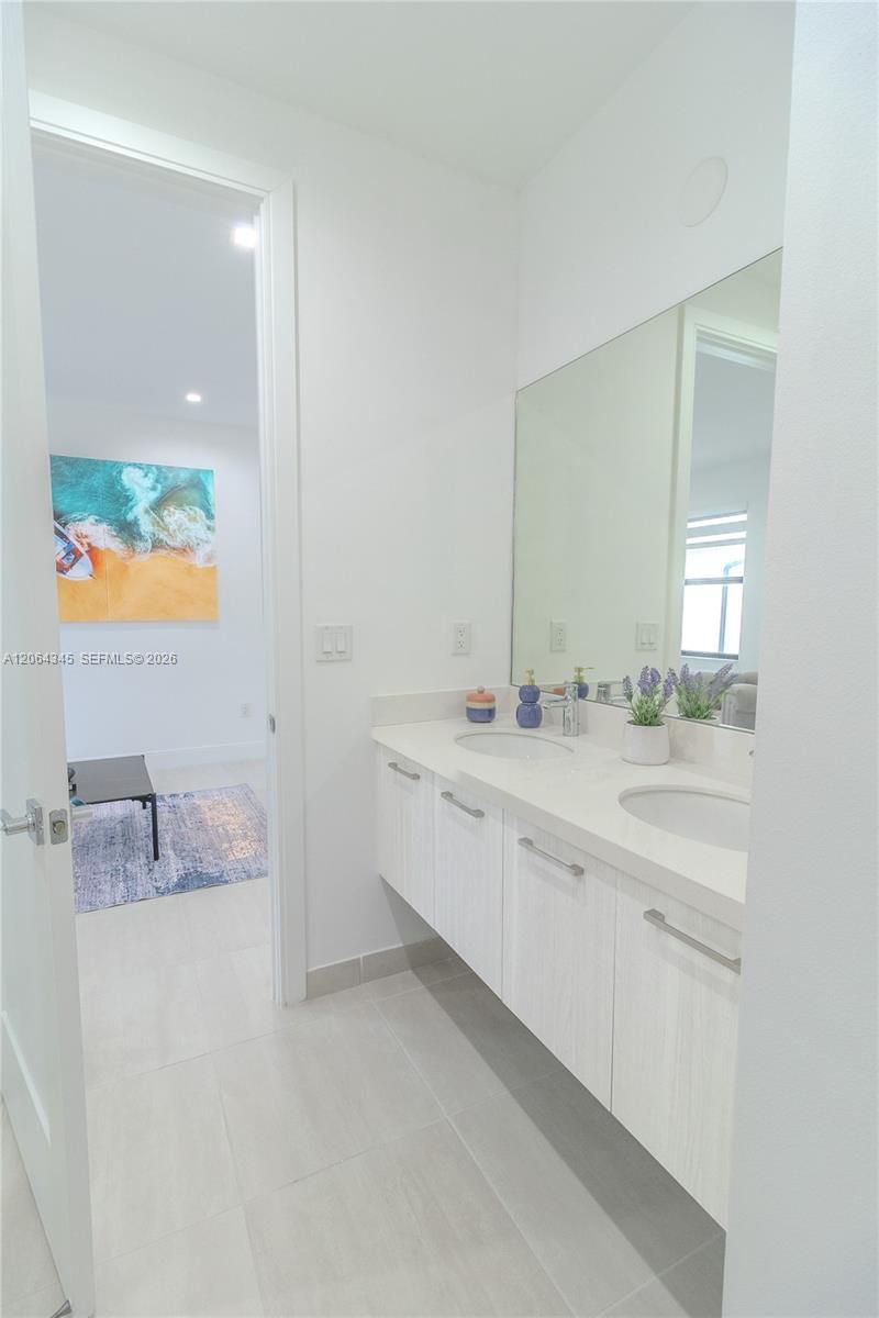 4311 NW 82nd Ave, Doral, FL 33166 Photo