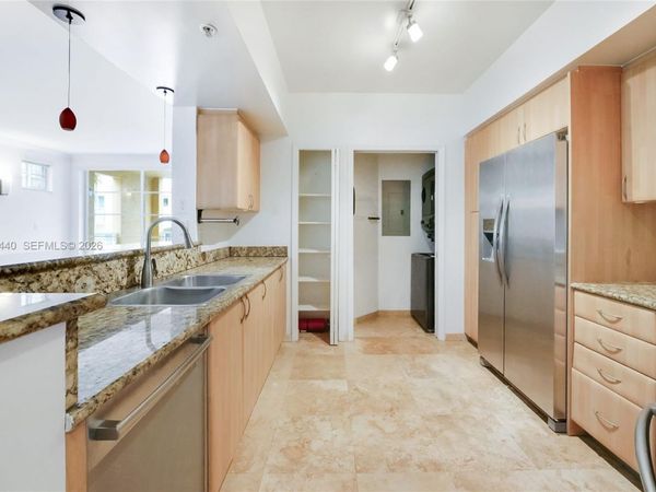 151 Michigan Ave, Unit 525, Miami Beach, FL 33139