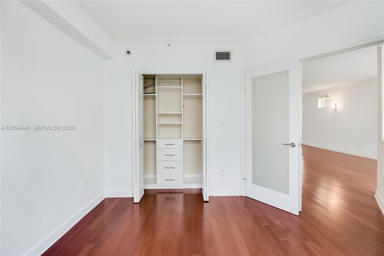 151 Michigan Ave, Unit 525, Miami Beach, FL 33139 Photo