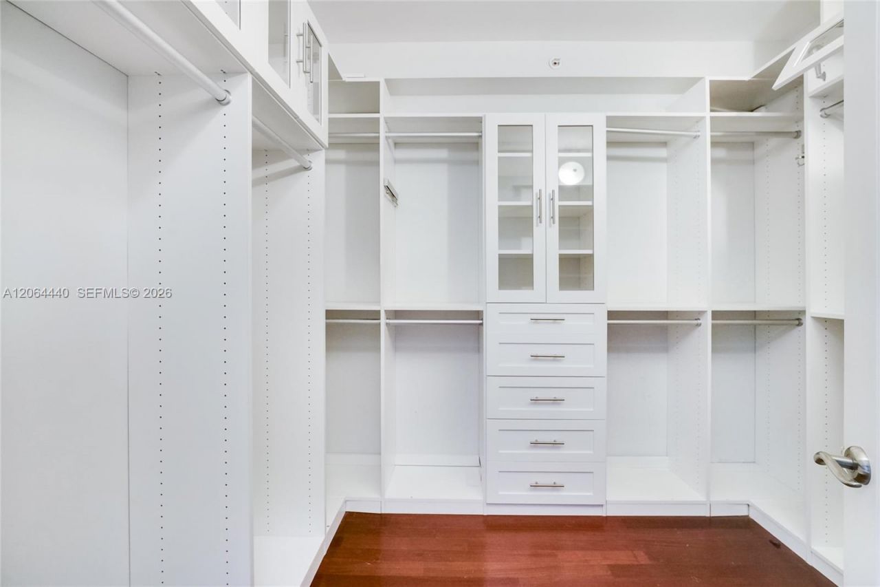 151 Michigan Ave, Unit 525, Miami Beach, FL 33139 Photo