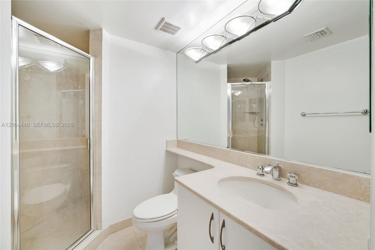 151 Michigan Ave, Unit 525, Miami Beach, FL 33139 Photo
