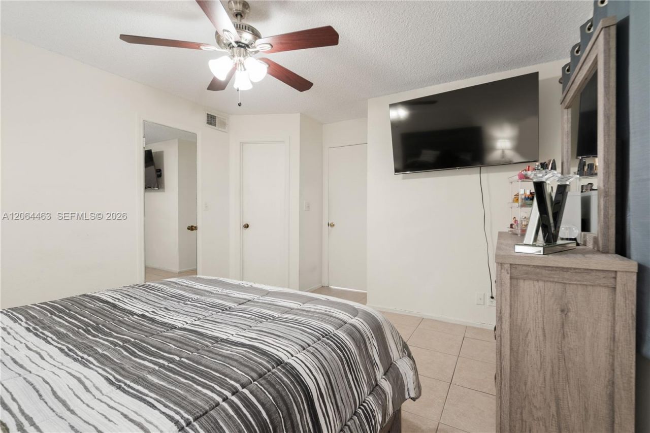 2866 S University Dr , Unit 5307, Davie, FL 33328 Photo