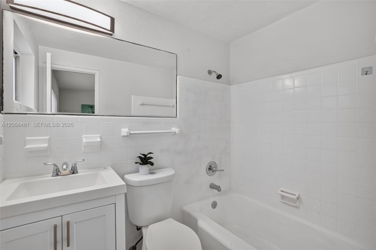 345 85th St , Miami Beach, FL 33141 Photo