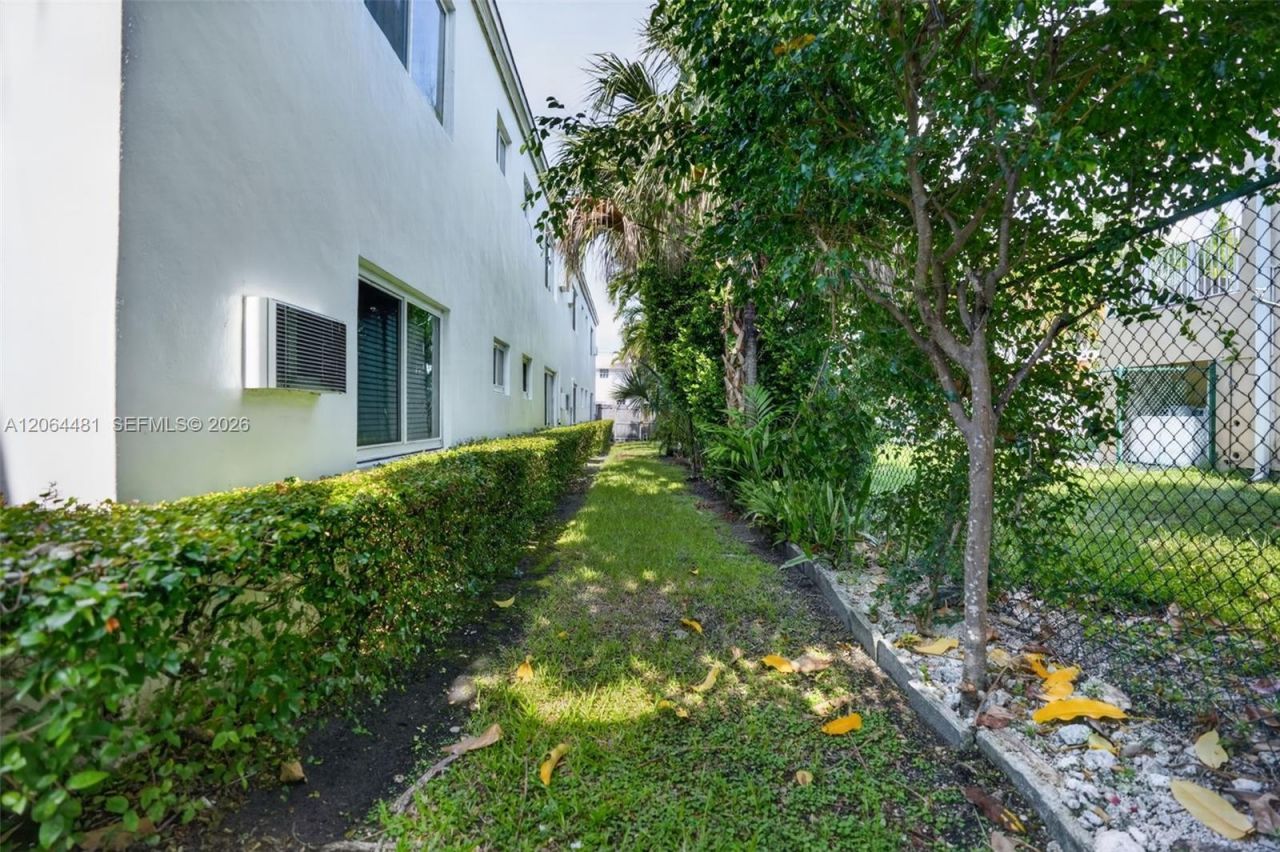 345 85th St , Miami Beach, FL 33141 Photo