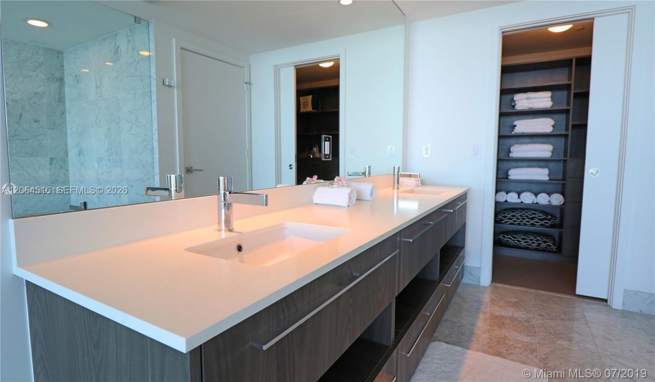 3131 NE 7th Ave, Unit 2603, Miami, FL 33137 Photo