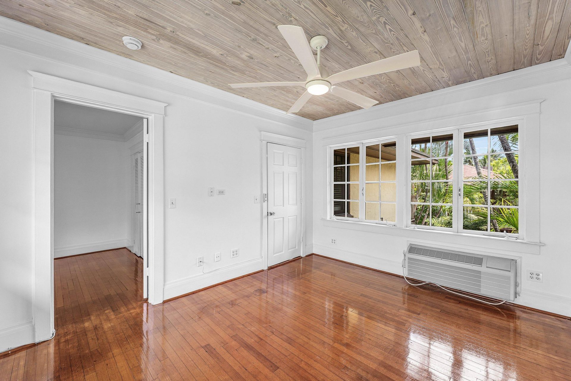 232 Australian Avenue, Unit 3, Palm Beach, FL 33480 Photo