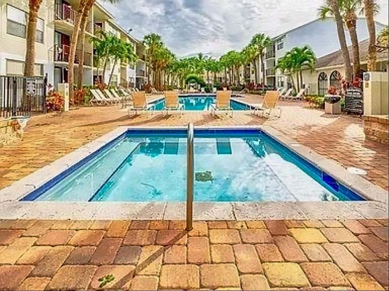 708 Executive Center Drive, Unit 12, West Palm Beach, FL 33401 Photo