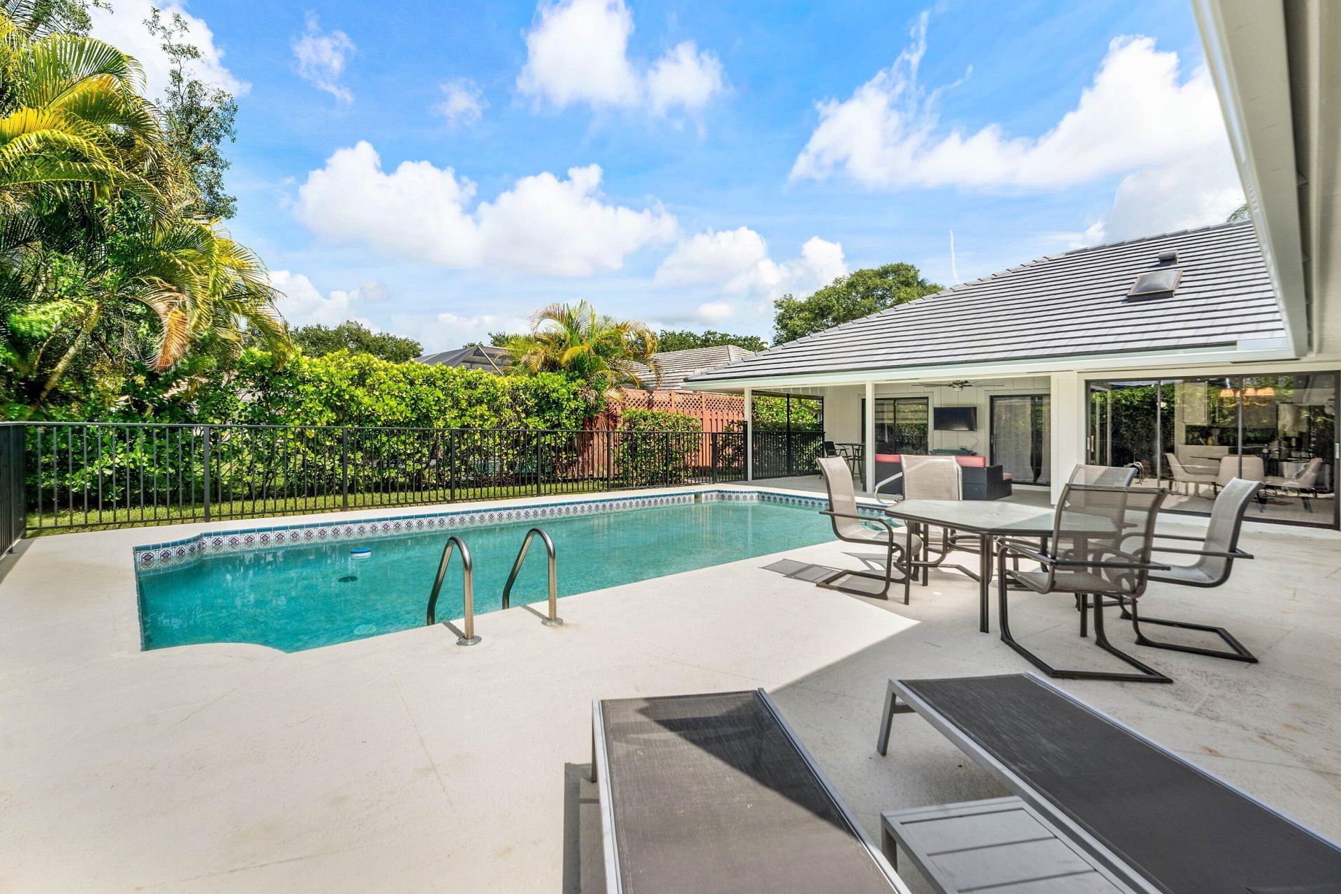 13 St Giles Road, Palm Beach Gardens, FL 33418 Photo