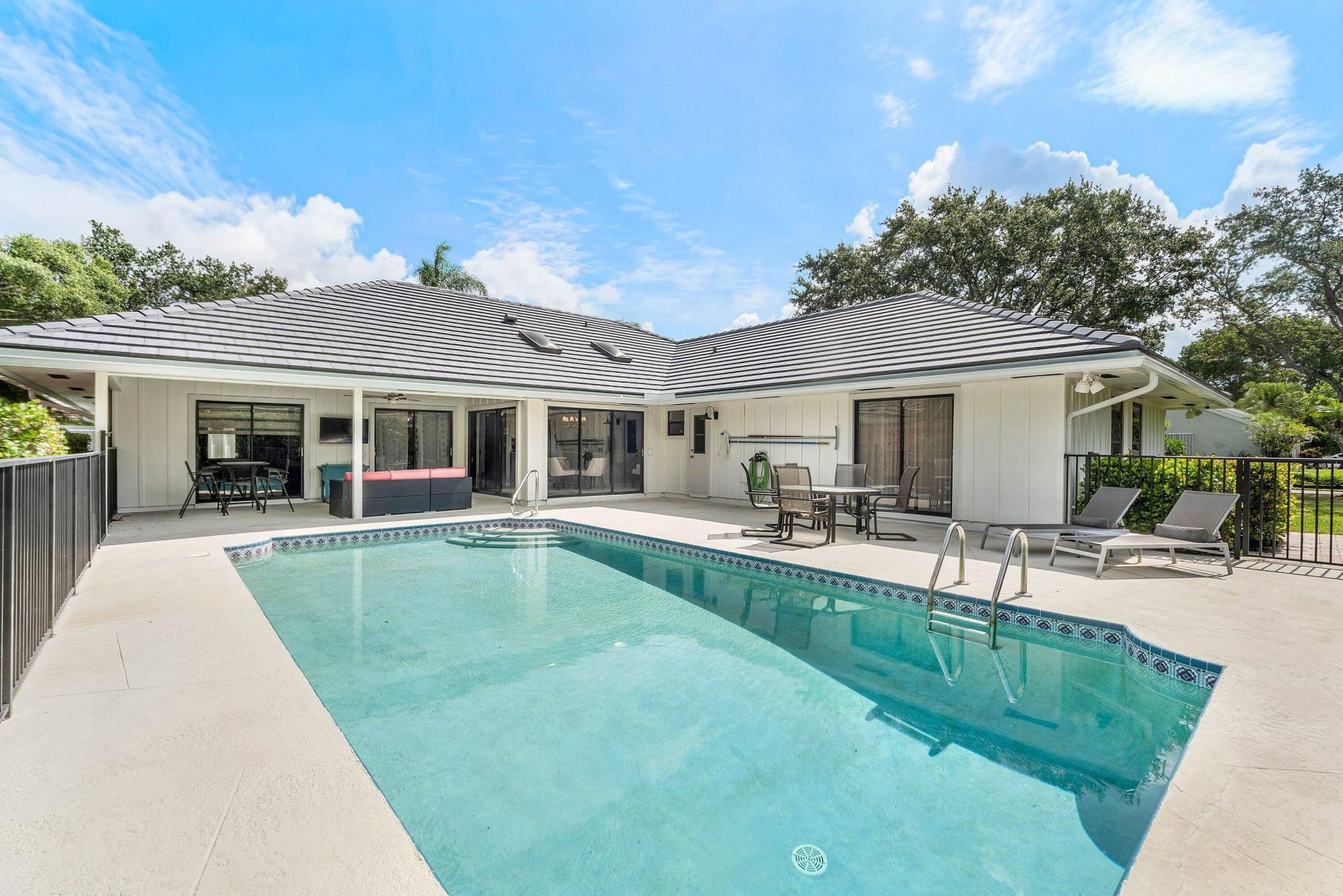 13 St Giles Road, Palm Beach Gardens, FL 33418 Photo