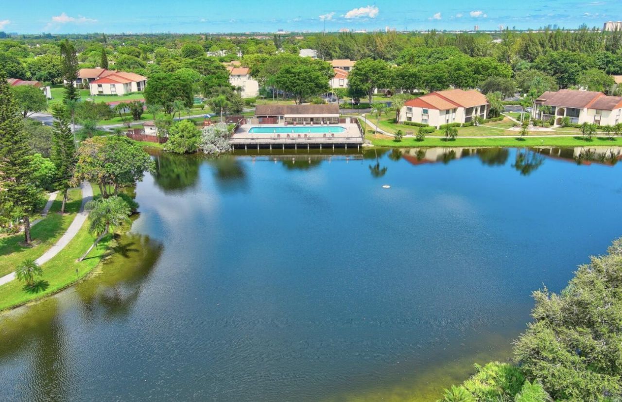 4787 Sable Pine Circle, Unit D2, West Palm Beach, FL 33417 Photo