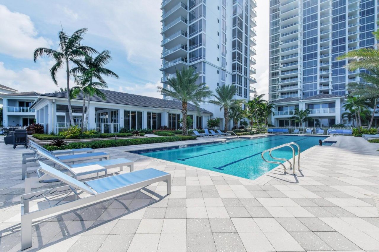 2 Water Club Way, Unit 601, North Palm Beach, FL 33408 Photo