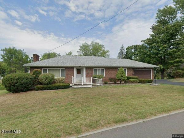 46 Evelyn Avenue, Amsterdam, NY 12010