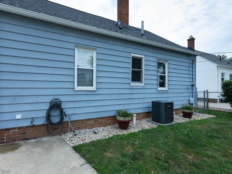 472 E 329th Street, Willowick, OH 44095 Photo 30