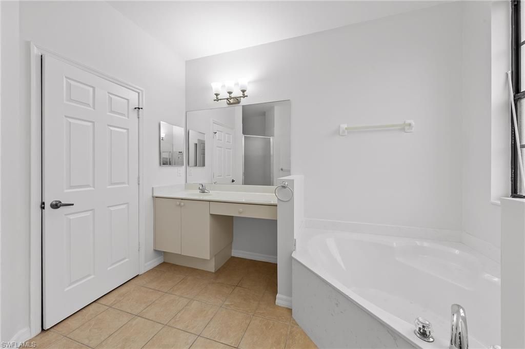 14764 Pinnacle Pl , Unit 65, Naples, FL 34119 Photo